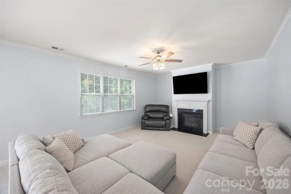 5093 Gladiola Way Tega Cay, SC 29708