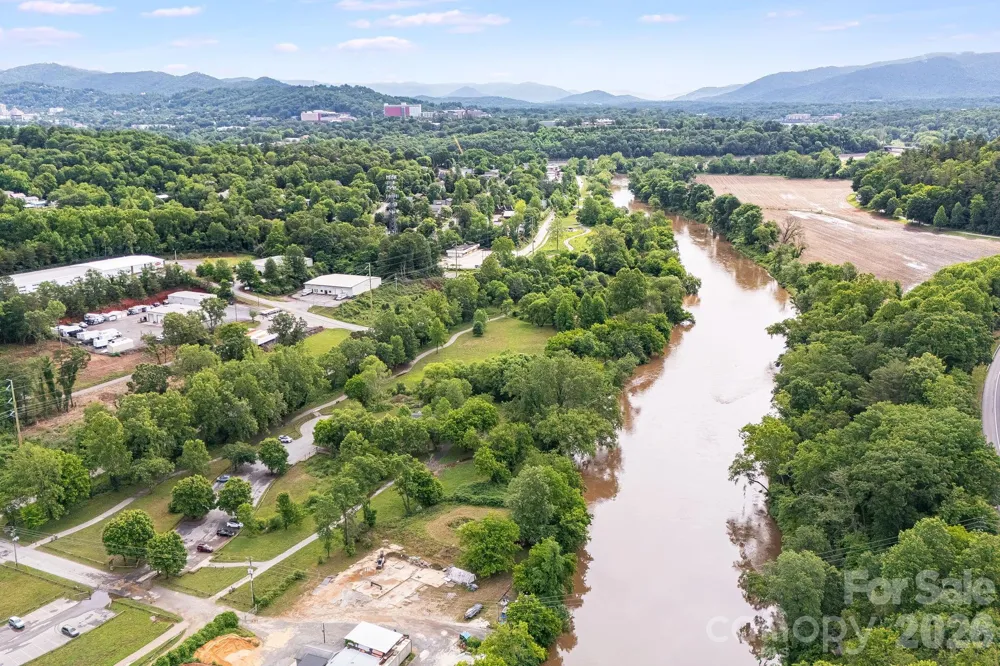 199 Amboy Road Asheville, NC 28806