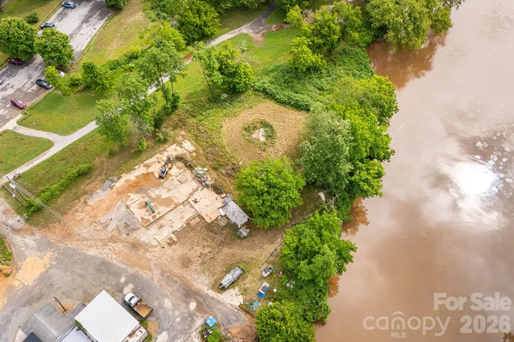 199 Amboy Road Asheville, NC 28806