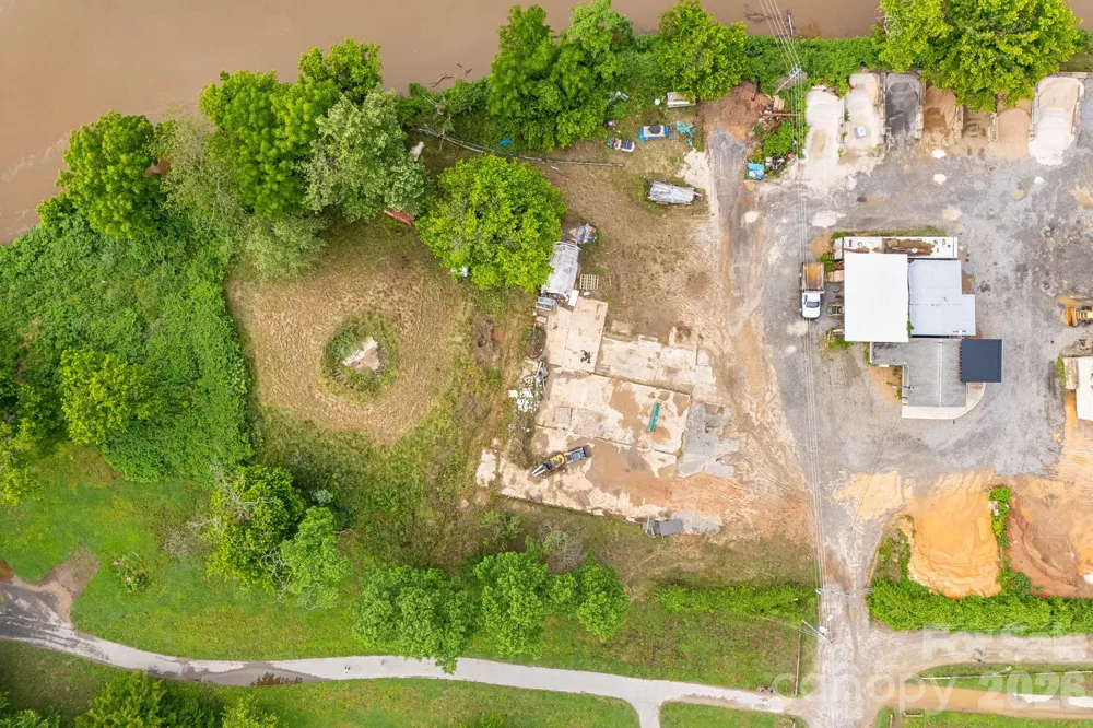 199 Amboy Road Asheville, NC 28806