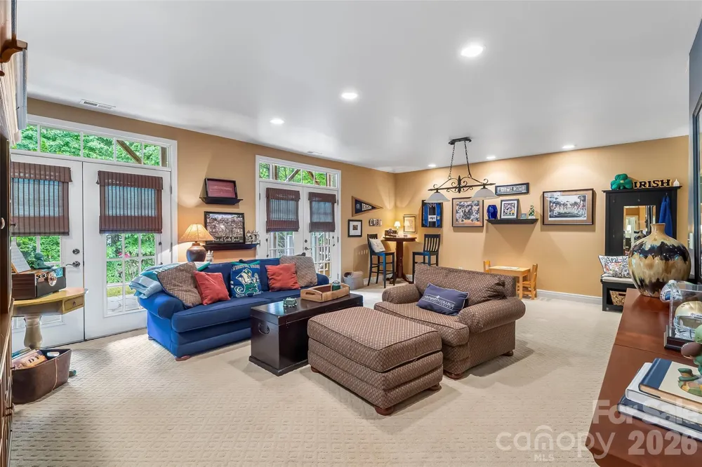 483 Cross Creek Drive #26 Marion, NC 28752
