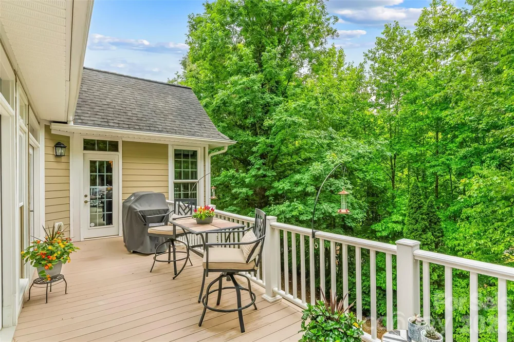 483 Cross Creek Drive #26 Marion, NC 28752