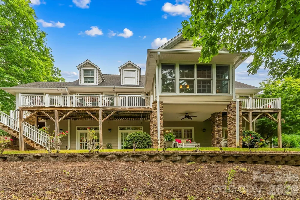 483 Cross Creek Drive #26 Marion, NC 28752