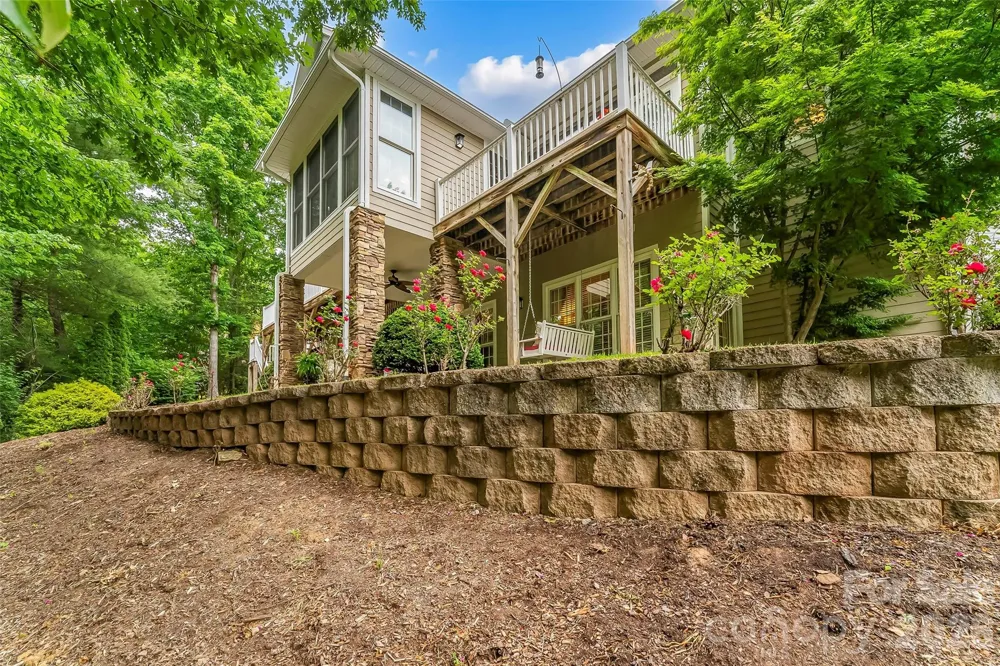 483 Cross Creek Drive #26 Marion, NC 28752