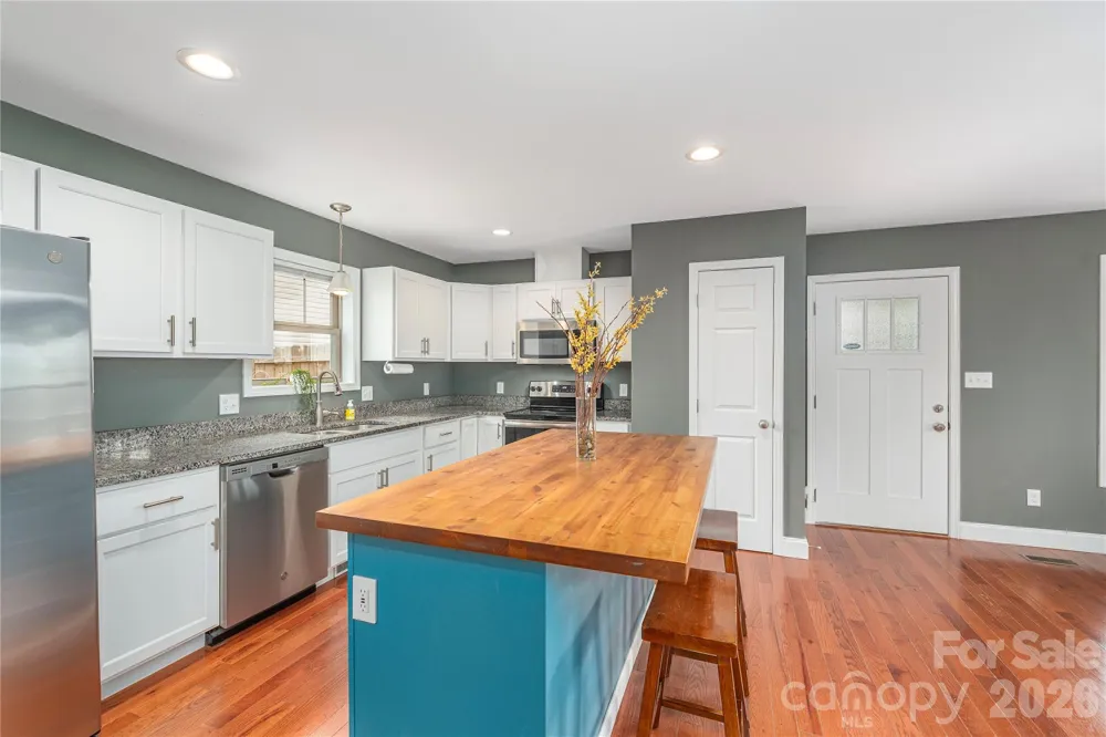 5 Declan Drive Weaverville, NC 28787