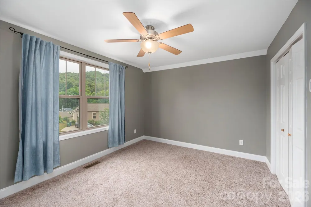 5 Declan Drive Weaverville, NC 28787