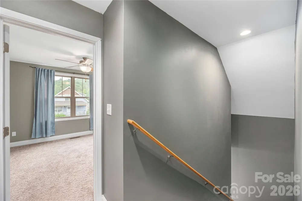 5 Declan Drive Weaverville, NC 28787