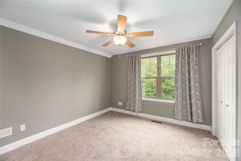 5 Declan Drive Weaverville, NC 28787