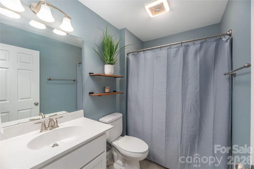 5 Declan Drive Weaverville, NC 28787