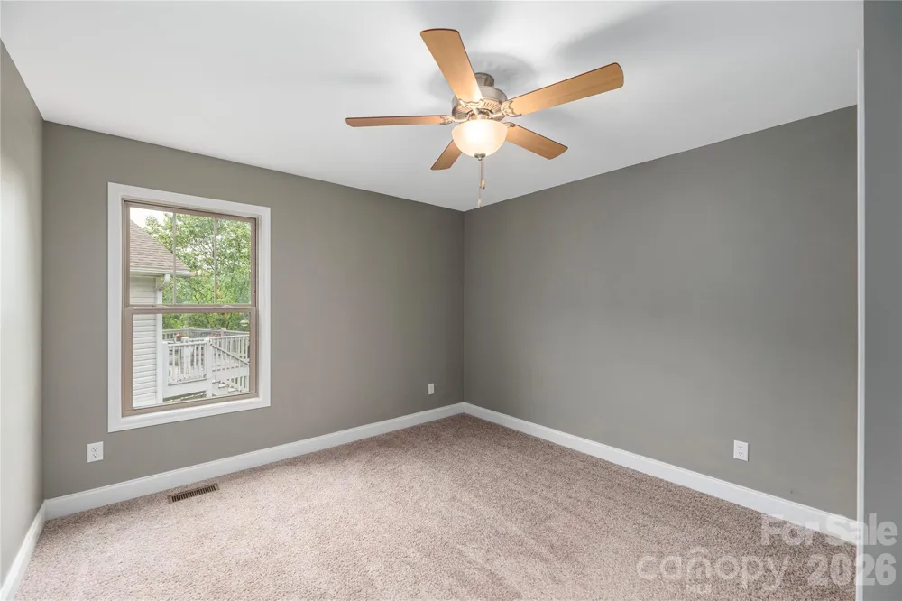 5 Declan Drive Weaverville, NC 28787
