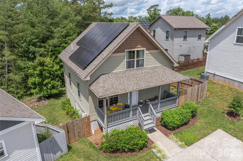 5 Declan Drive Weaverville, NC 28787