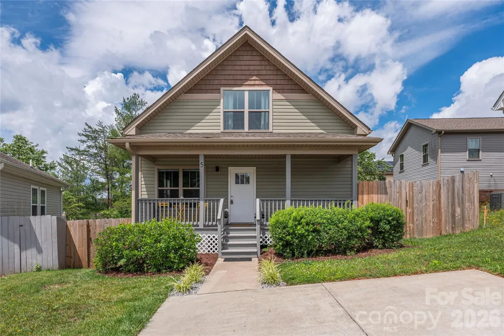 5 Declan Drive Weaverville, NC 28787