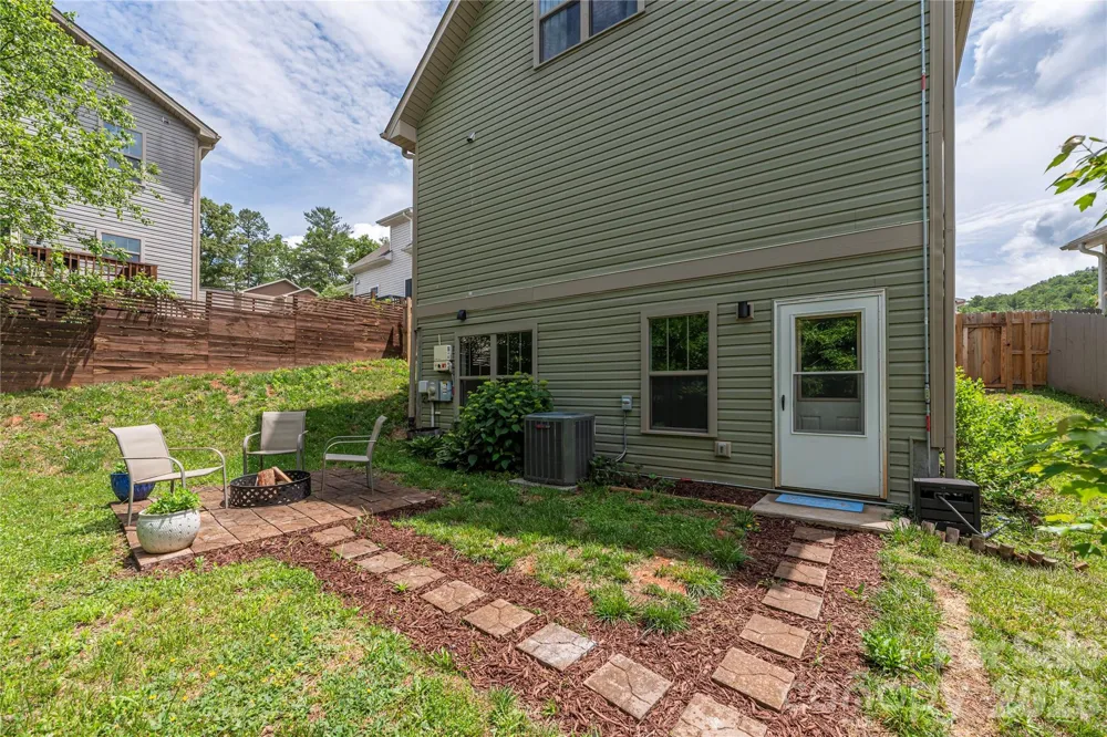 5 Declan Drive Weaverville, NC 28787