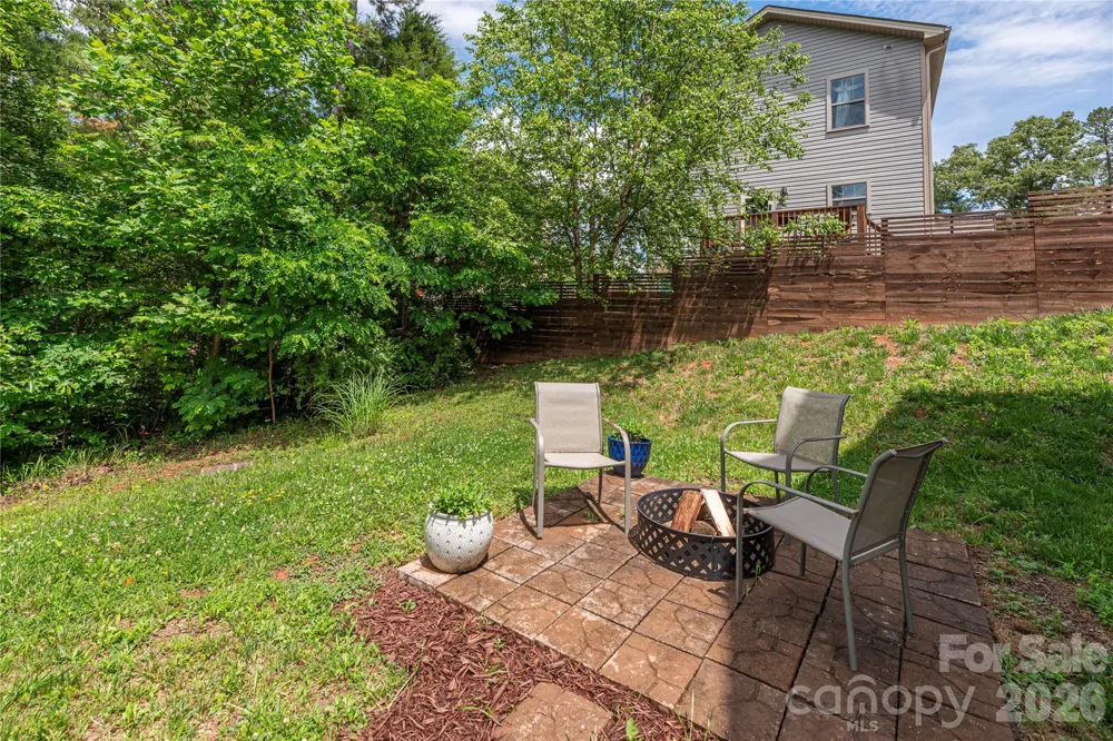 5 Declan Drive Weaverville, NC 28787