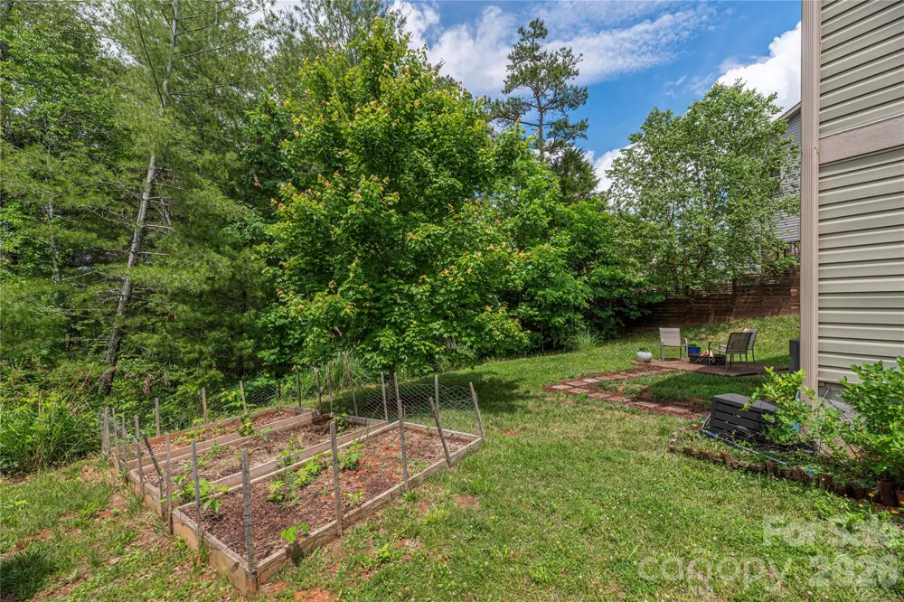 5 Declan Drive Weaverville, NC 28787