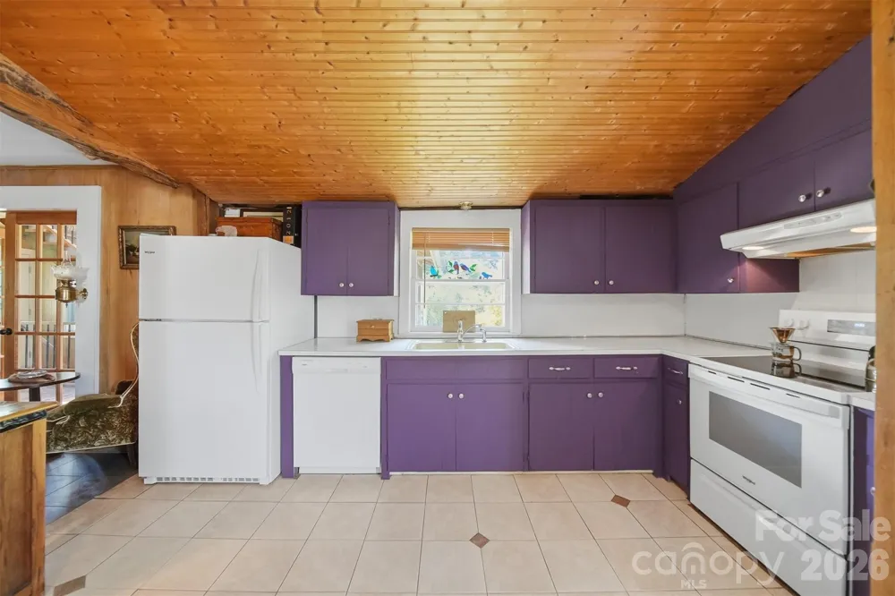 301 Corinth Church Circle Casar, NC 28620