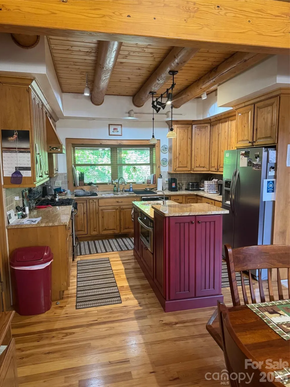 686 Hyacinth Drive Clyde, NC 28721