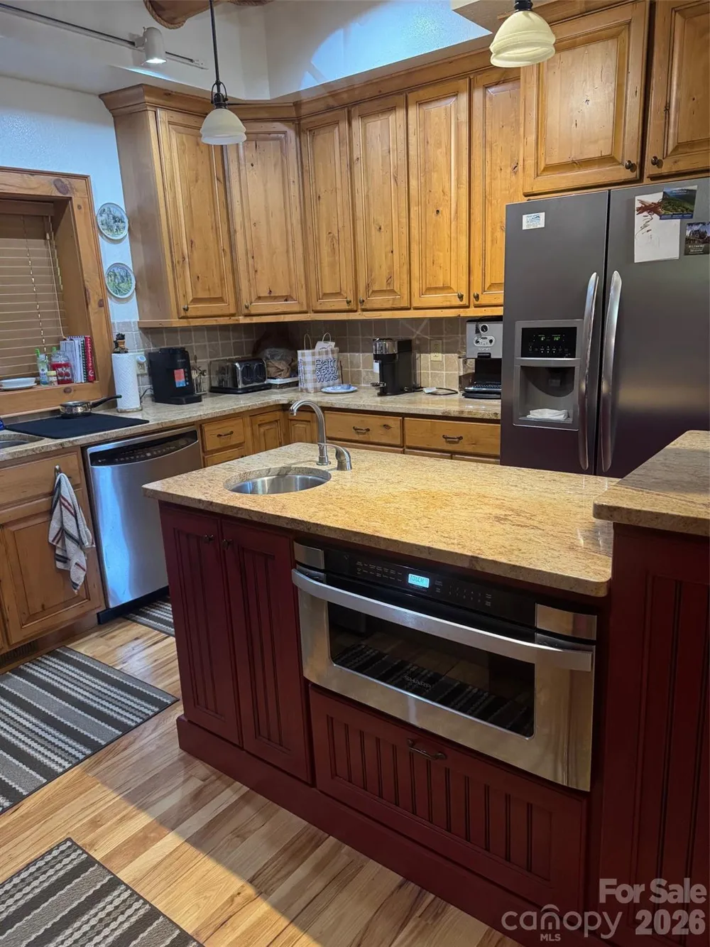 686 Hyacinth Drive Clyde, NC 28721