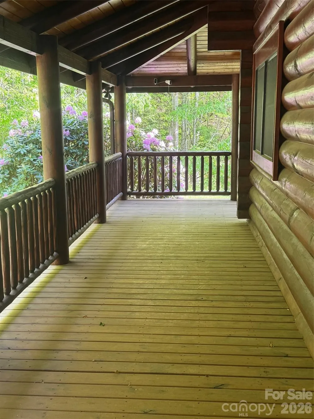 686 Hyacinth Drive Clyde, NC 28721