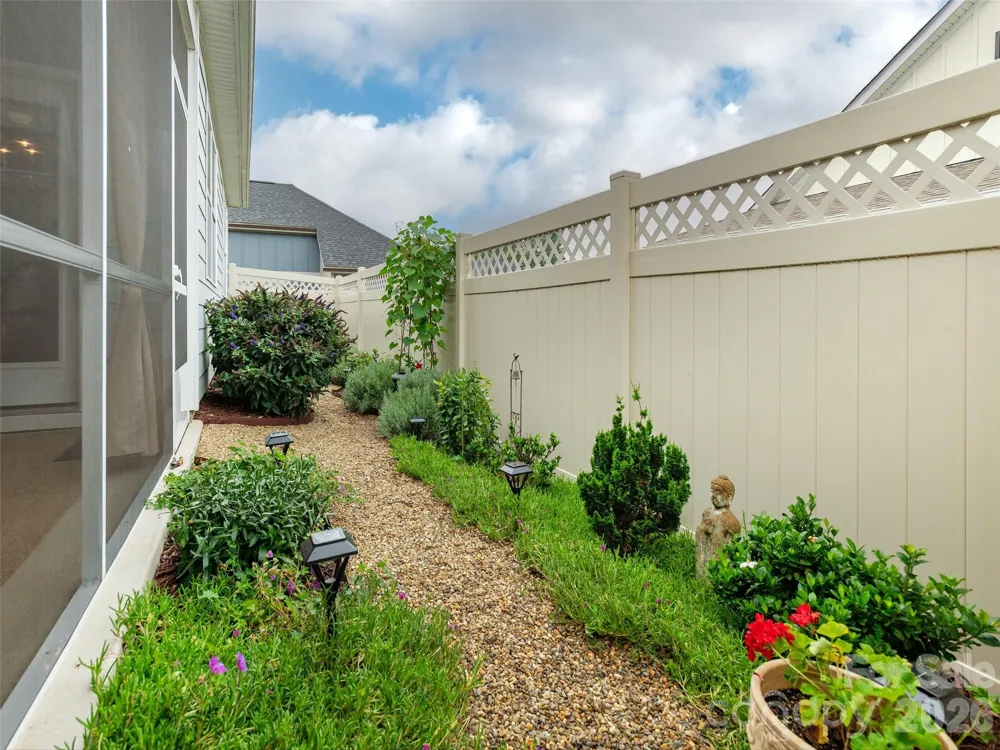 743 Summerfield Place Flat Rock, NC 28731