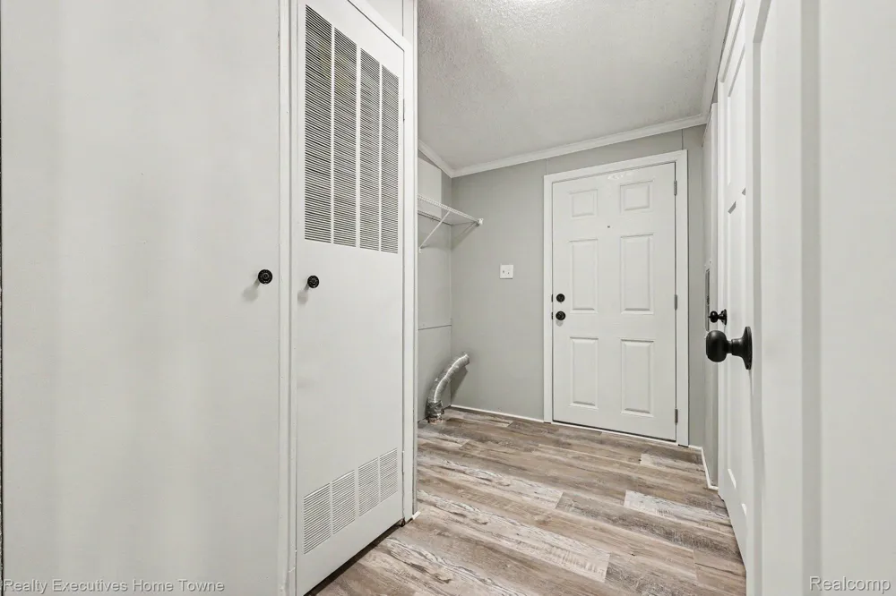 59587 Susan Ln N. New Haven Village, MI 48048