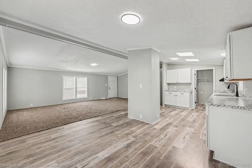 59587 Susan Ln N. New Haven Village, MI 48048