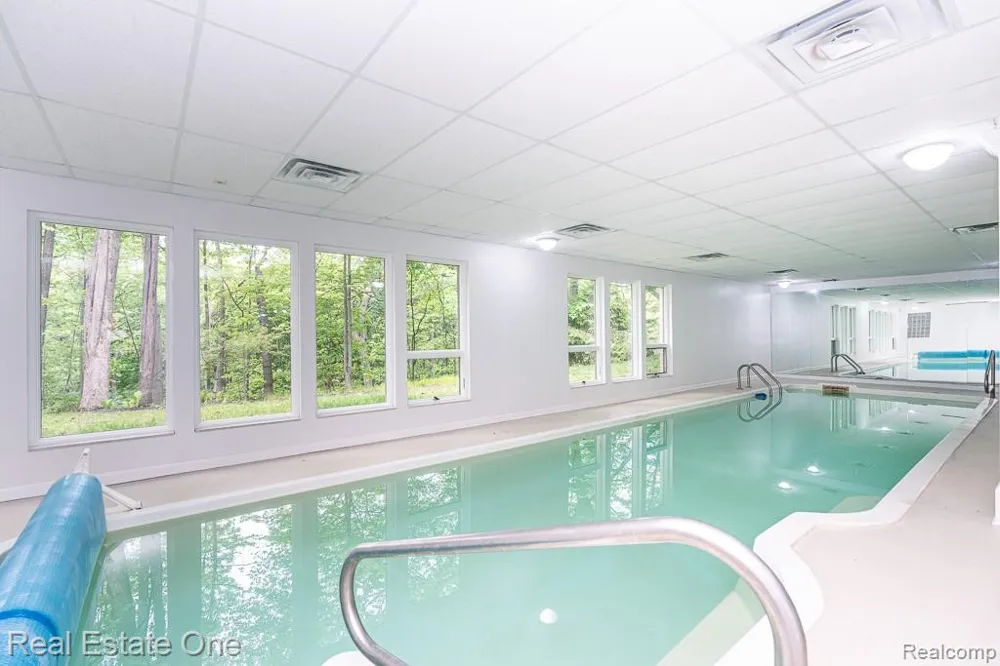 2670 Spring Grove Drive Genoa Township, MI 48114