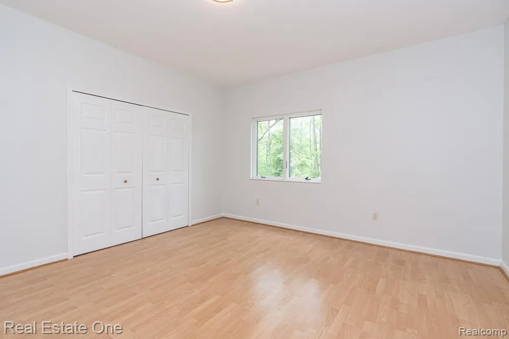 2670 Spring Grove Drive Genoa Township, MI 48114