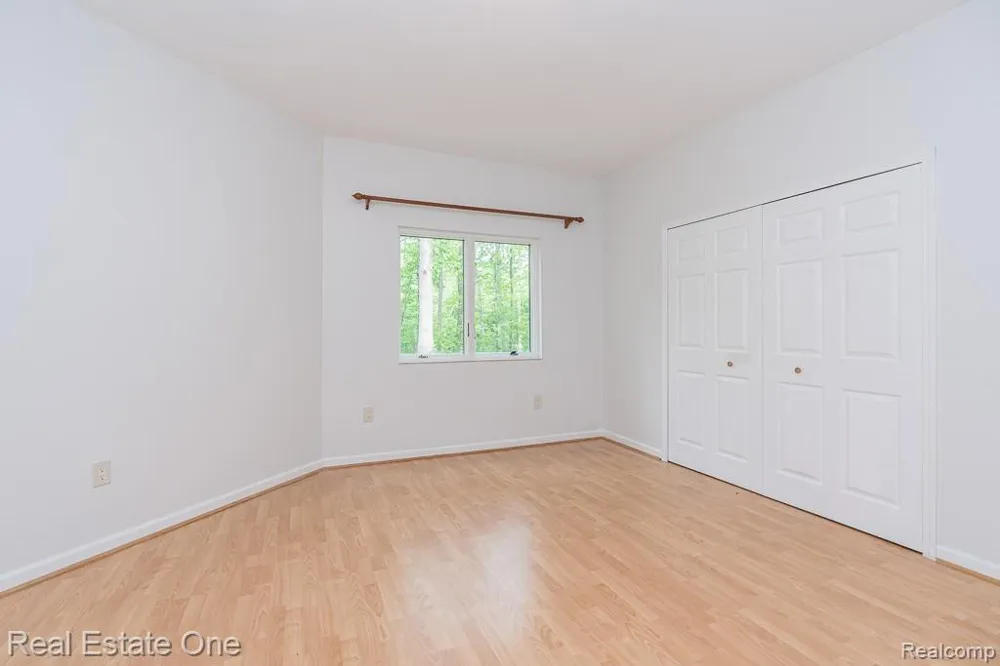 2670 Spring Grove Drive Genoa Township, MI 48114