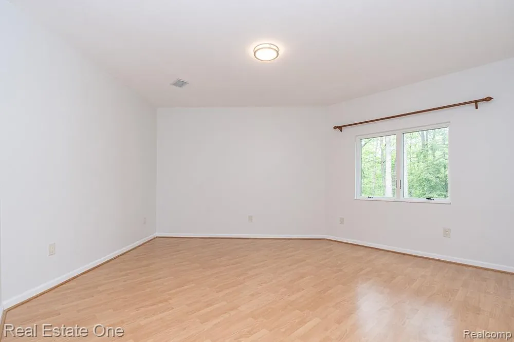 2670 Spring Grove Drive Genoa Township, MI 48114