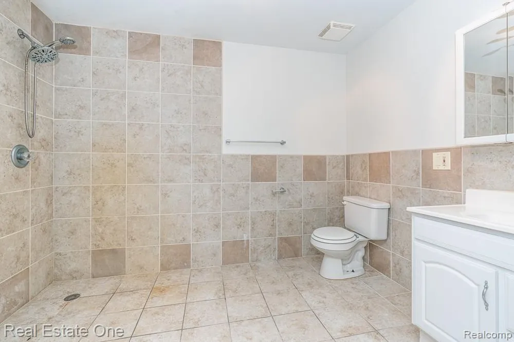 2670 Spring Grove Drive Genoa Township, MI 48114