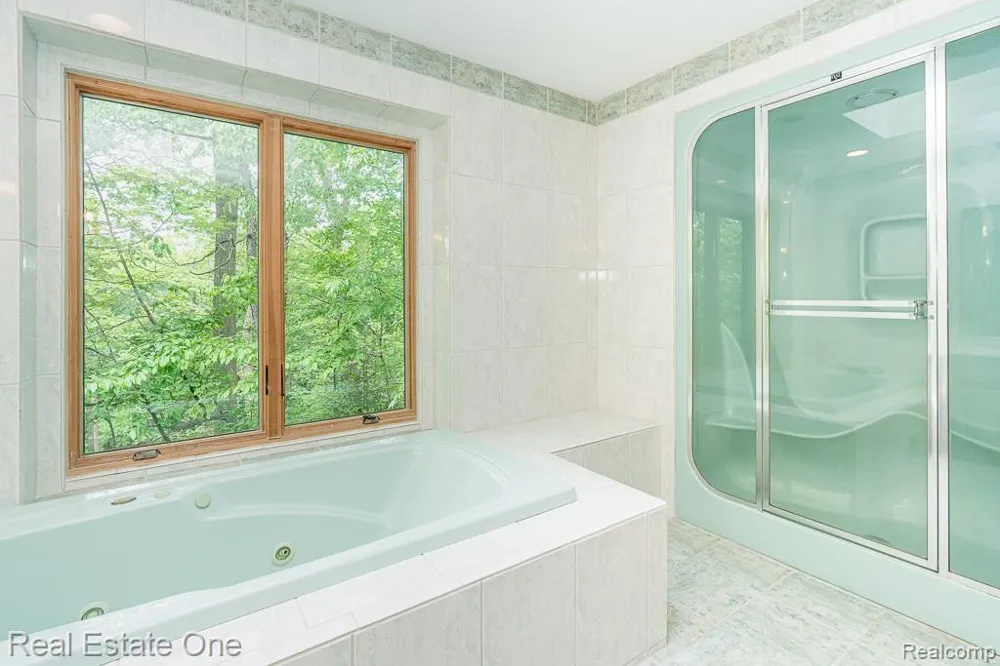 2670 Spring Grove Drive Genoa Township, MI 48114