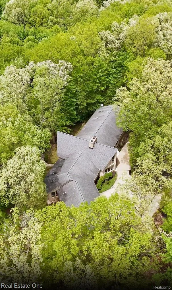 2670 Spring Grove Drive Genoa Township, MI 48114