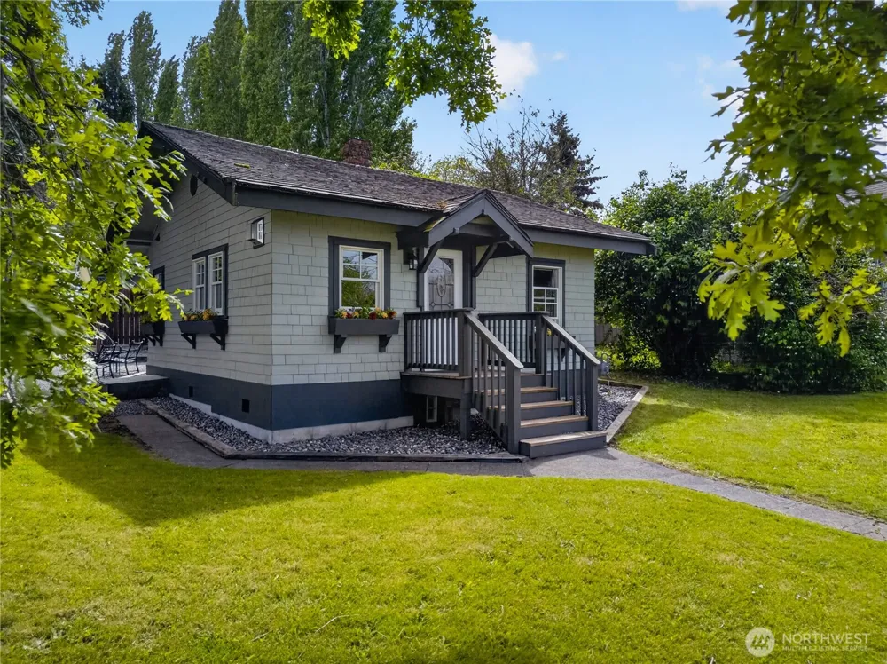 501 35th Street Anacortes, WA 98221