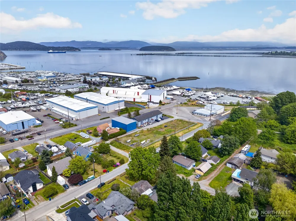 501 35th Street Anacortes, WA 98221