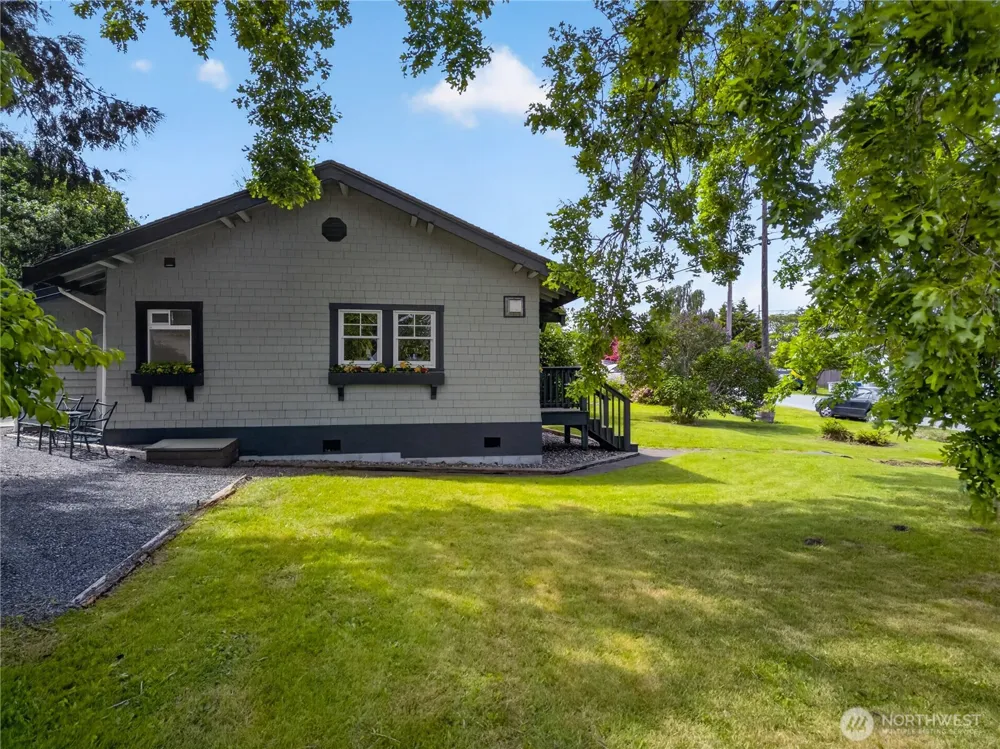 501 35th Street Anacortes, WA 98221