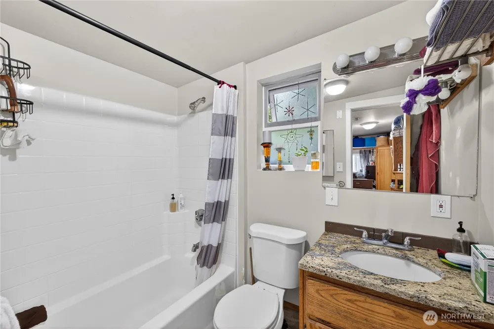 501 35th Street Anacortes, WA 98221