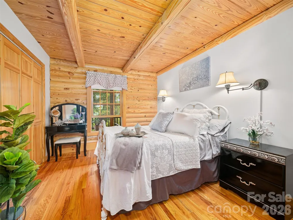 357 Rosewood Lane Burnsville, NC 28714