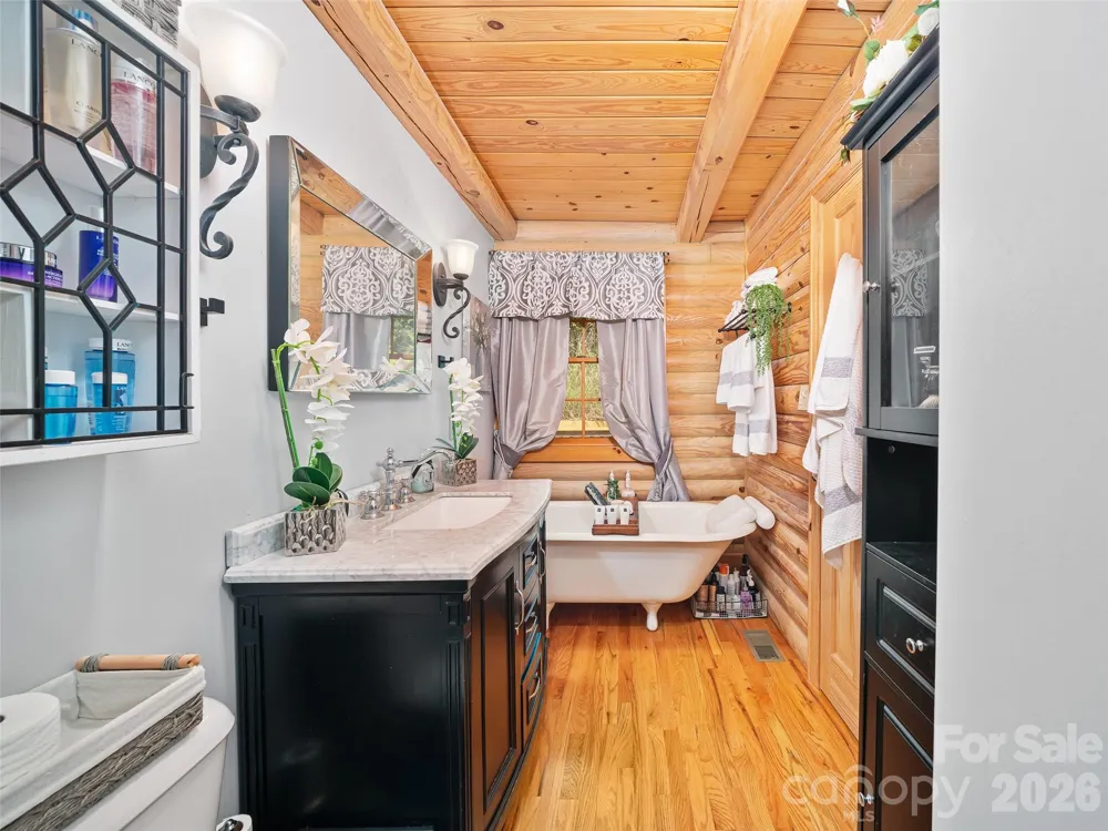 357 Rosewood Lane Burnsville, NC 28714