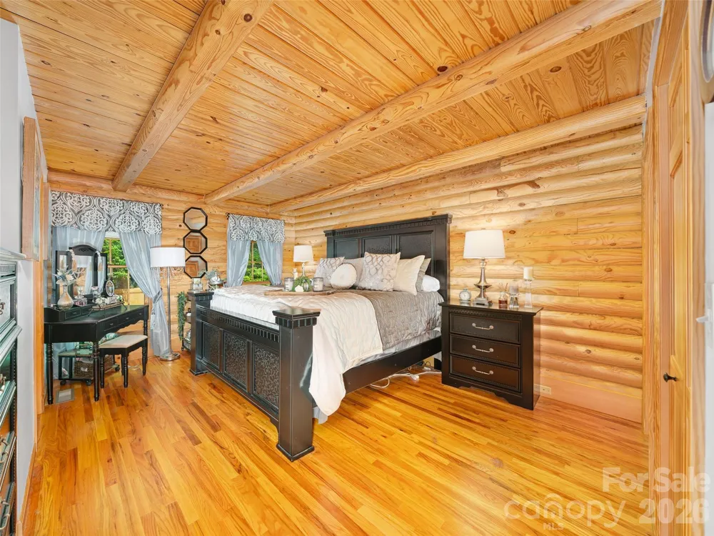 357 Rosewood Lane Burnsville, NC 28714