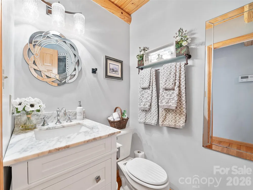 357 Rosewood Lane Burnsville, NC 28714