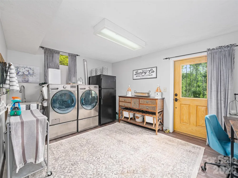 357 Rosewood Lane Burnsville, NC 28714