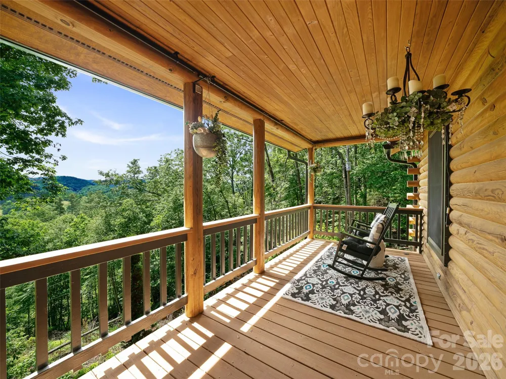 357 Rosewood Lane Burnsville, NC 28714
