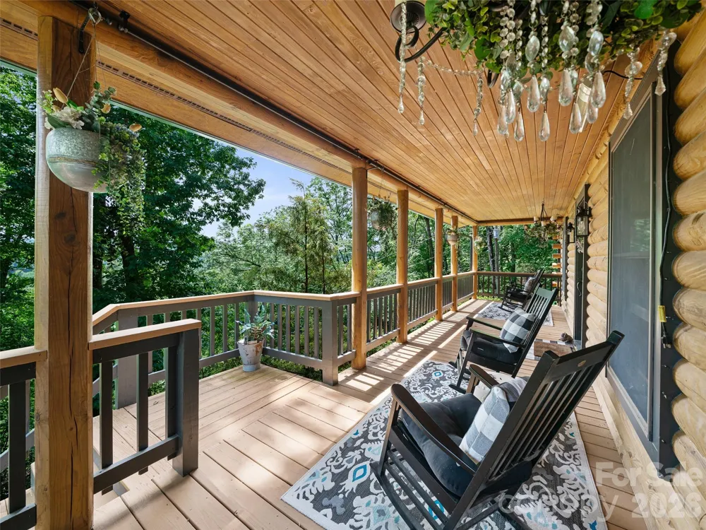 357 Rosewood Lane Burnsville, NC 28714