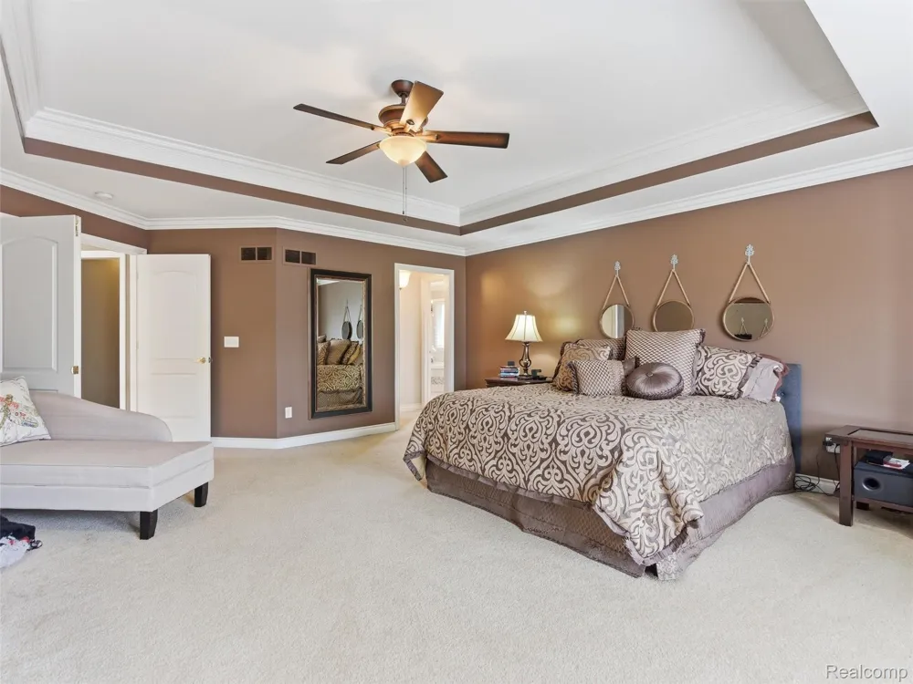 7305 Acadia Court Washington Township, MI 48095