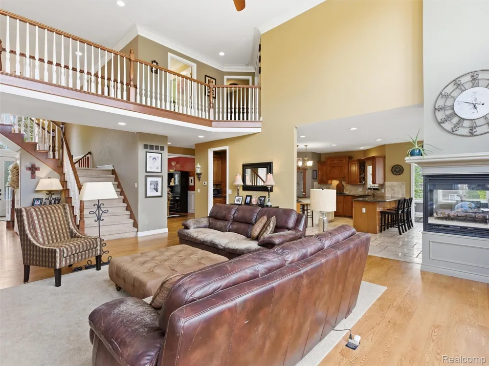 7305 Acadia Court Washington Township, MI 48095