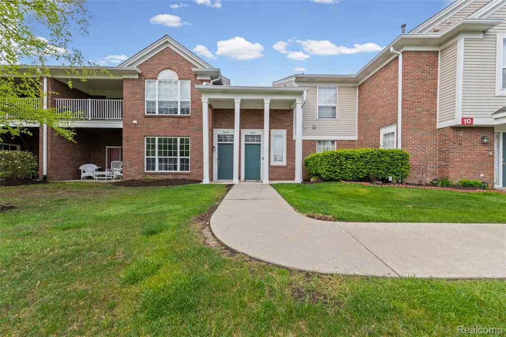 16836 Dover Drive Northville Township, MI 48168