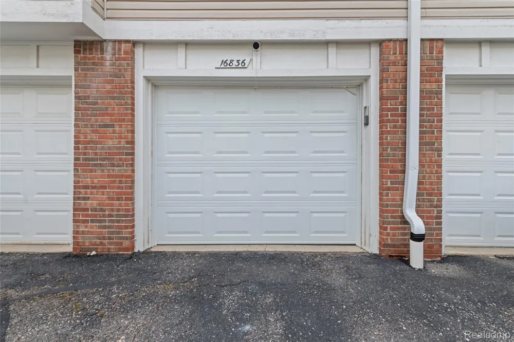 16836 Dover Drive Northville Township, MI 48168