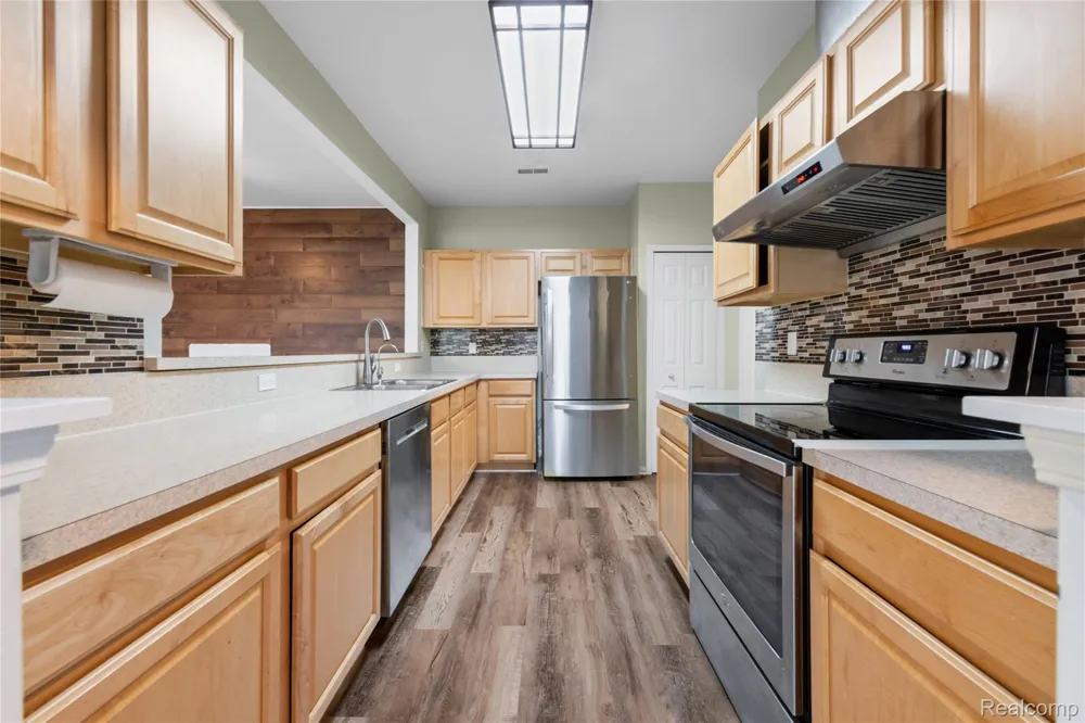 16836 Dover Drive Northville Township, MI 48168