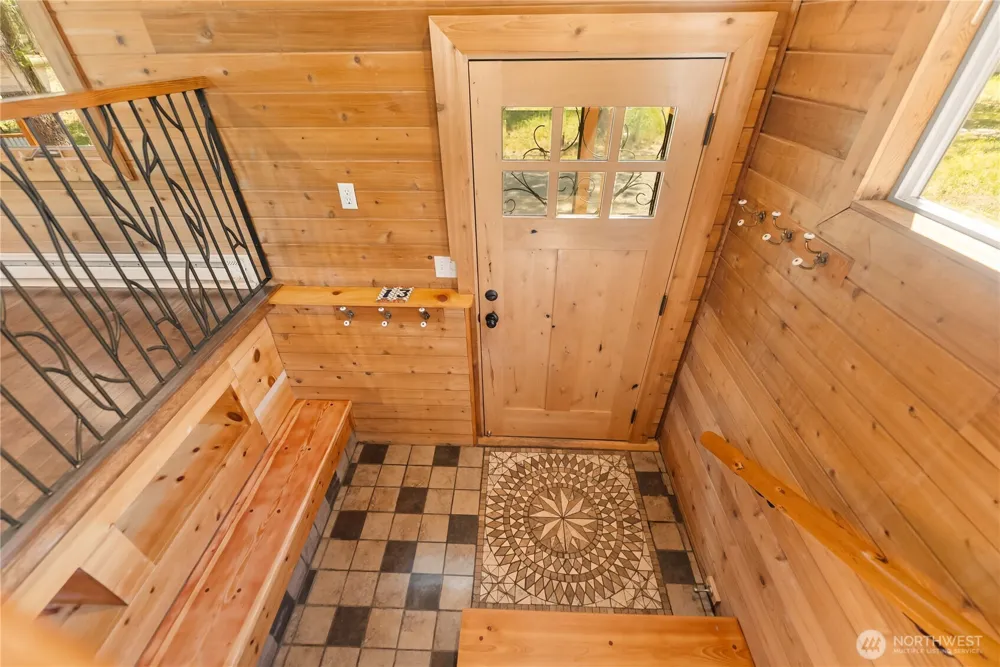 13 Littel Road Mazama, WA 98833